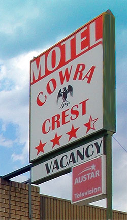 The Cowra Crest Motel is easy to find, located in the main street of Cowra